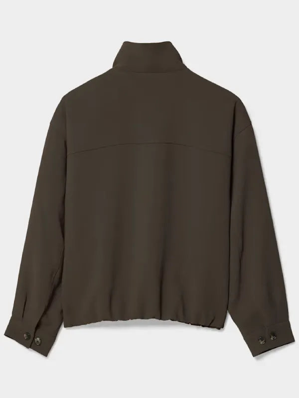 Sabrina_Ionescu_Oculus_Jacket_Aritzia